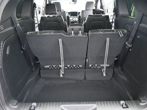 New 2025 Chrysler Voyager LX image 17