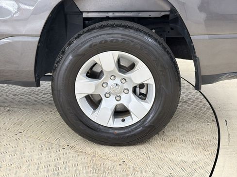 Used 2024 RAM 1500 Big Horn AWD/4WD image 11