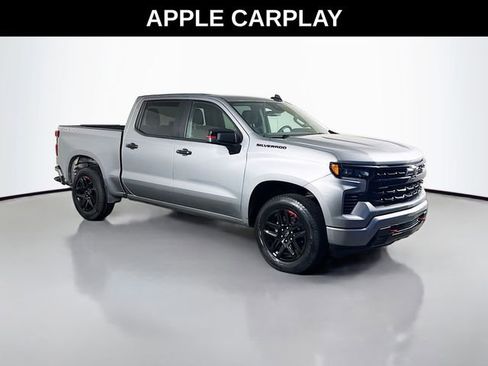 Used 2023 Chevrolet Silverado 1500 RST w/ Redline Edition AWD/4WD image 2