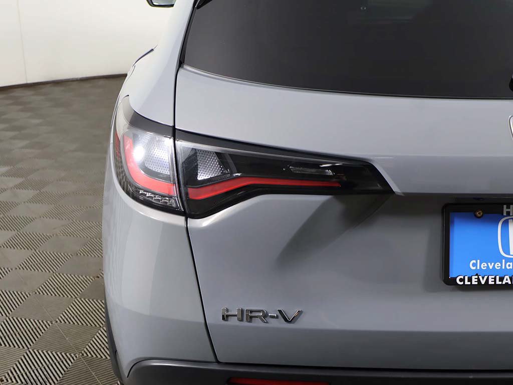 Used 2024 Honda HR-V Sport image 14