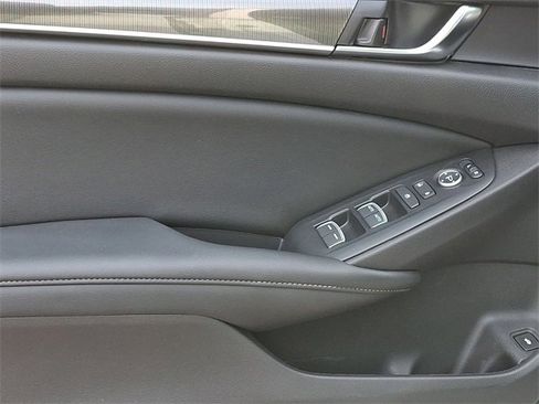 Certified 2022 Honda Accord Sport image 12