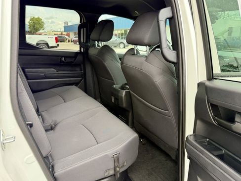 Used 2024 Toyota Tacoma SR image 19