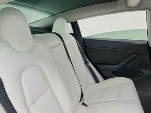 Used 2022 Tesla Model 3 Performance AWD/4WD image 25