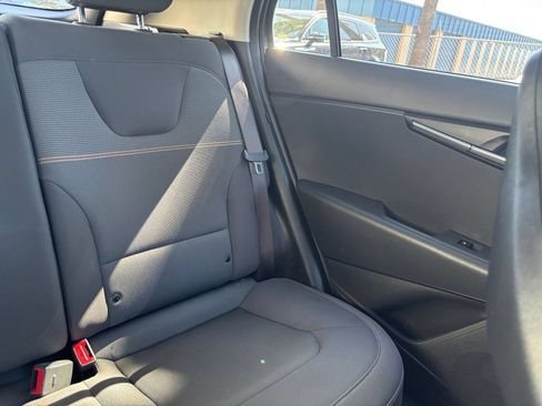 Used 2026 Kia Niro LX FWD image 35