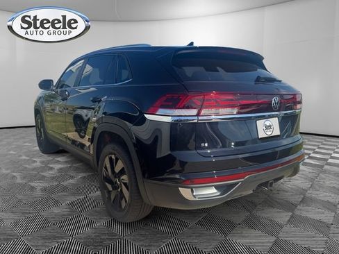 New 2026 Volkswagen Atlas Cross Sport SE FWD image 2