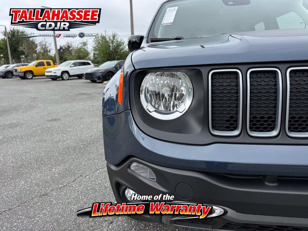 Used 2023 Jeep Renegade Latitude AWD/4WD image 13