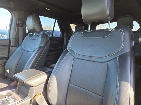 Used 2020 Ford Explorer ST w/ Premium Technology Package image 13
