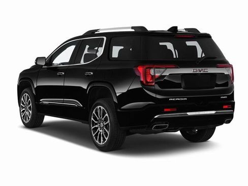 Used 2025 GMC Acadia Denali w/ Super Cruise Package image 2