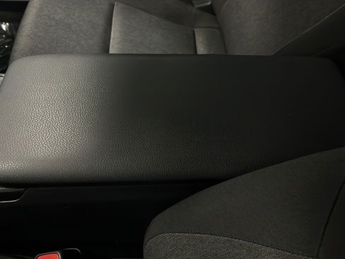 Used 2025 Toyota Camry LE FWD image 19