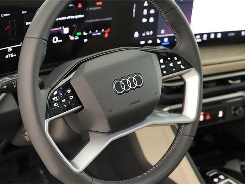 New 2025 Audi Q5 Prestige image 16
