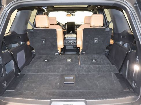 Certified 2024 Ford Expedition Platinum image 42