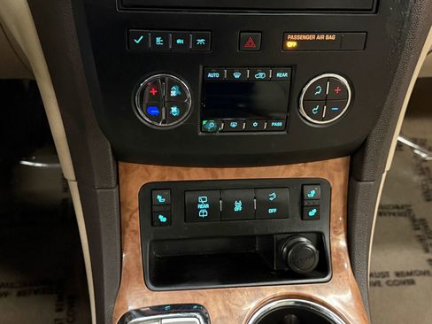 Used 2012 Buick Enclave Leather FWD image 37