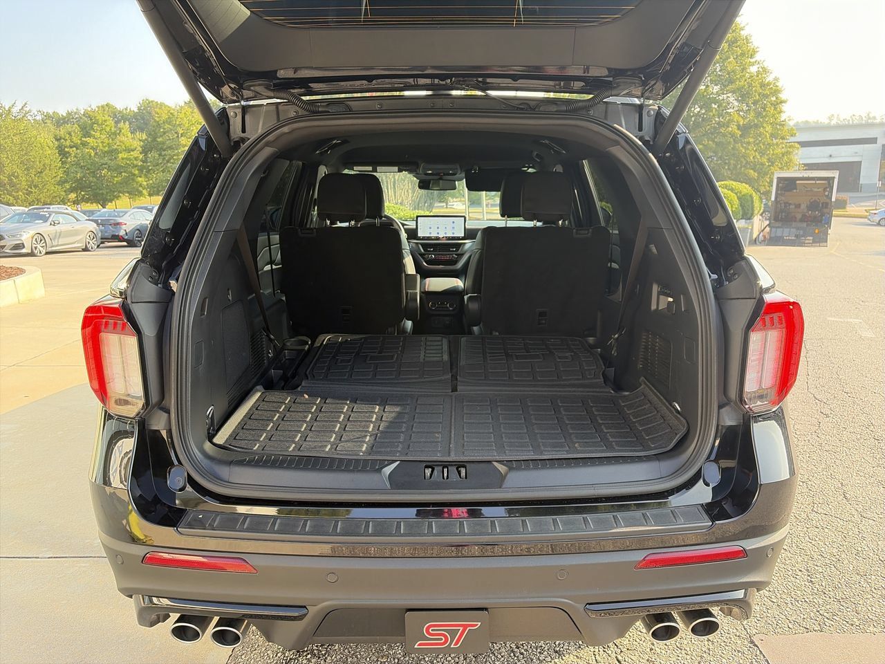 Used 2025 Ford Explorer ST AWD/4WD image 33