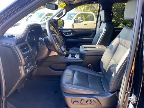 Used 2023 Chevrolet Suburban RST w/ Sport Performance Package image 12