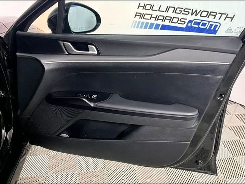 Used 2025 Kia K5 LXS FWD image 19