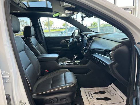Used 2023 Chevrolet Traverse Premier w/ Redline Edition AWD/4WD image 22