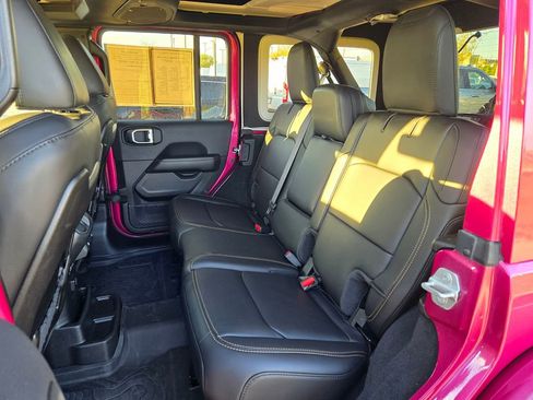 Used 2024 Jeep Wrangler Unlimited Rubicon 392 image 29