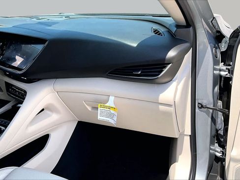 Used 2023 Buick Envision Avenir FWD image 19