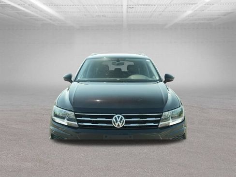 Used 2021 Volkswagen Tiguan SE AWD/4WD image 42