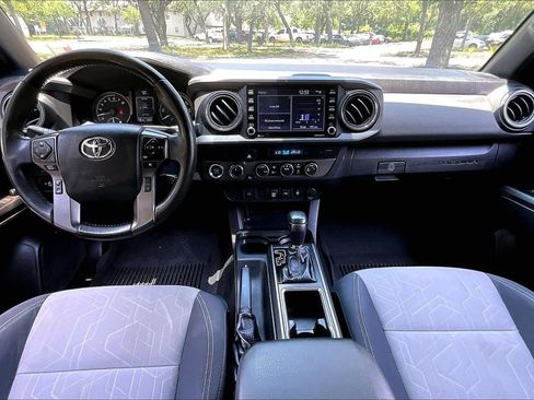 Used 2021 Toyota Tacoma TRD Off-Road AWD/4WD image 6