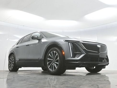 Used 2024 Cadillac Lyriq Sport RWD image 58