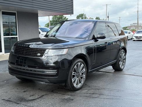 Used 2023 Land Rover Range Rover SE AWD/4WD image 4