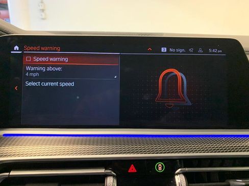 Used 2022 BMW X5 xDrive40i w/ M Sport Package image 32