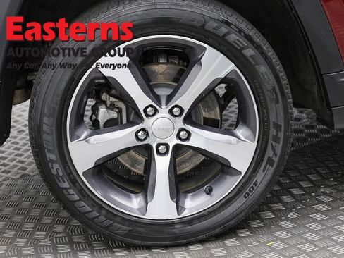 Used 2023 Jeep Grand Cherokee 4WD 4xe w/ Luxury Tech Group II image 32