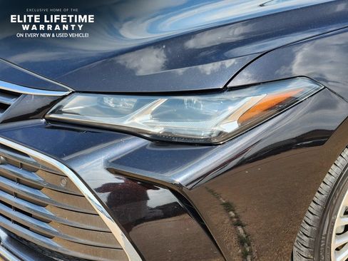 Used 2020 Toyota Avalon Limited w/ Advanced Safety Package FWD image 6
