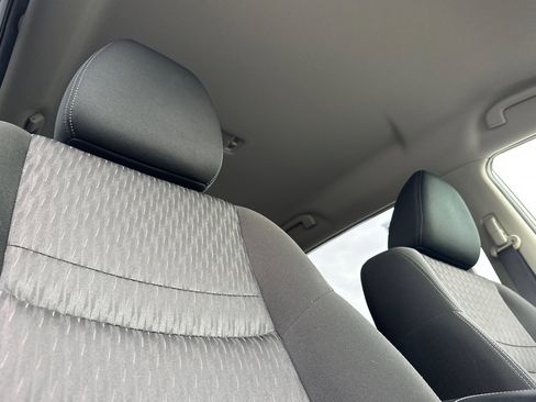 Certified 2019 Nissan Rogue SV w/ Premium Package image 17