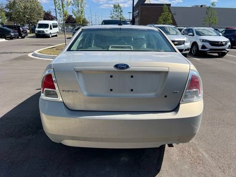 Used 2009 Ford Fusion SE FWD image 6