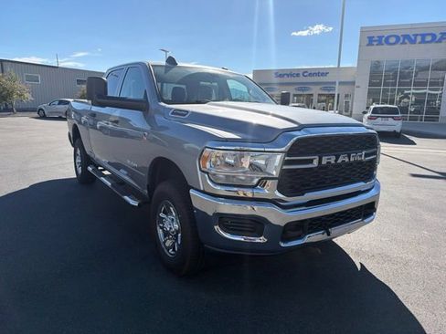 Used 2019 RAM 2500 Tradesman AWD/4WD image 2