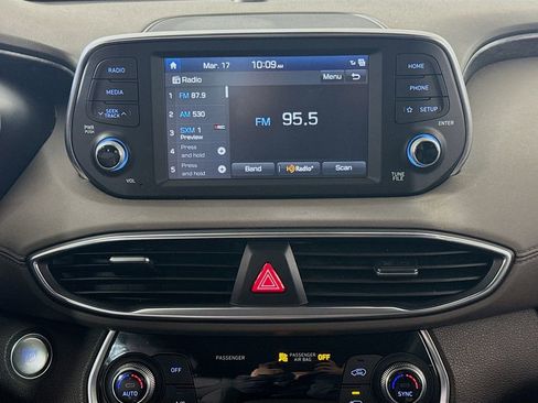 Used 2019 Hyundai Santa Fe SEL image 14
