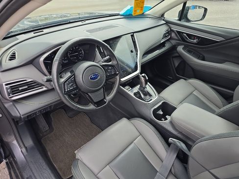 Used 2025 Subaru Outback Onyx Edition AWD/4WD image 10