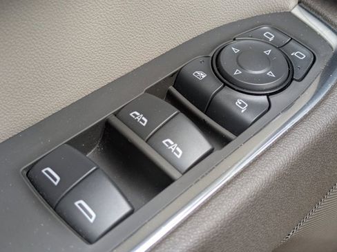 Used 2025 GMC Sierra 1500 SLT w/ SLT Premium Plus Package image 23