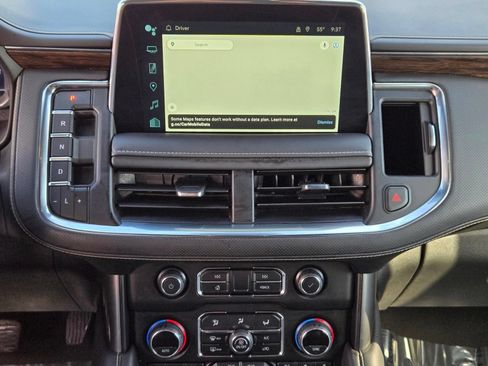 Used 2024 Chevrolet Suburban Premier AWD/4WD image 12