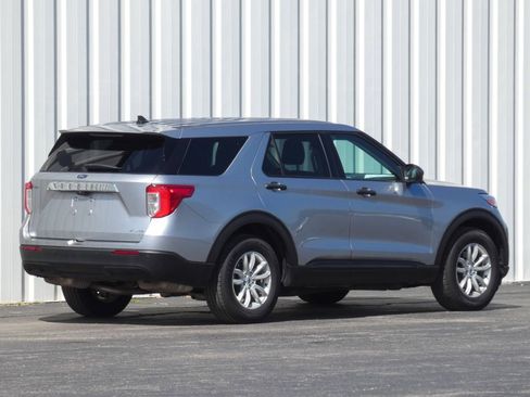 Used 2021 Ford Explorer 4WD image 3