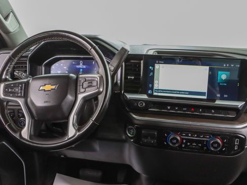 Used 2024 Chevrolet Silverado 2500 LT w/ Convenience Package AWD/4WD image 17