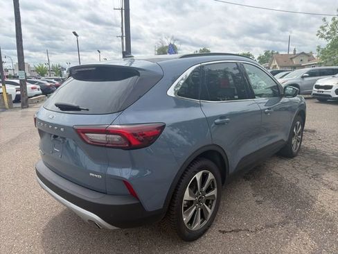 Used 2025 Ford Escape Platinum AWD/4WD image 7