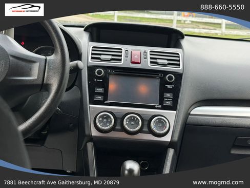 Used 2015 Subaru Crosstrek 2.0i Premium w/ Moonroof Package AWD/4WD image 10