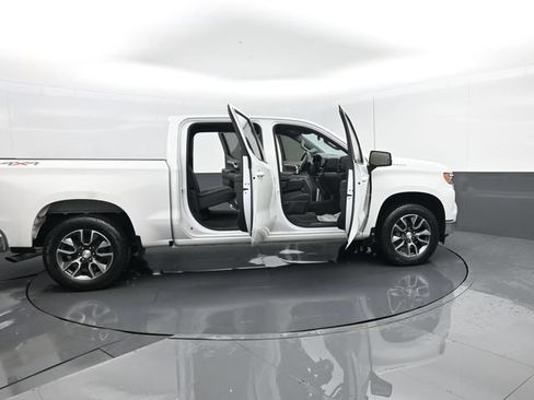 Used 2023 Chevrolet Silverado 1500 LT AWD/4WD image 28