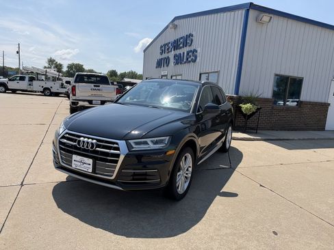 Used 2019 Audi Q5 2.0T Premium Plus w/ Premium Plus Package AWD/4WD image 1