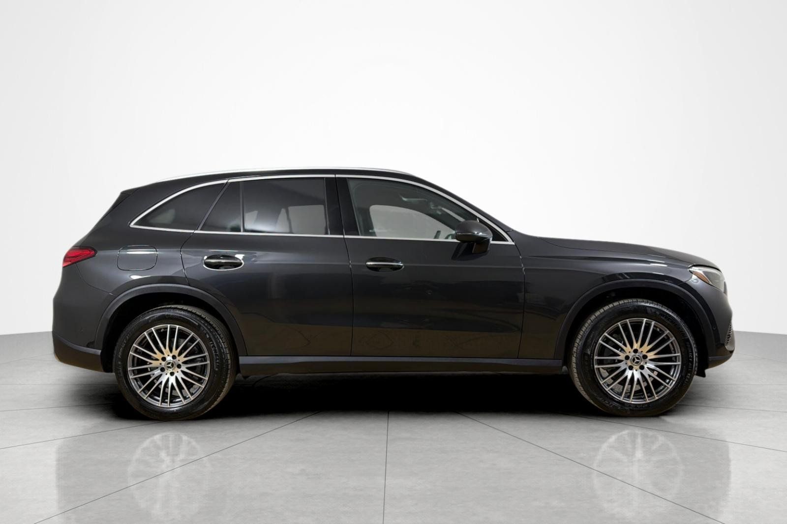 Used 2026 Mercedes-Benz GLC 300 image 6
