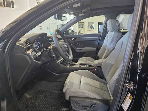 New 2025 Audi Q3 2.0T Premium image 20