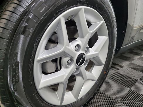 Used 2025 Kia Soul LX w/ LX Technology Package image 31