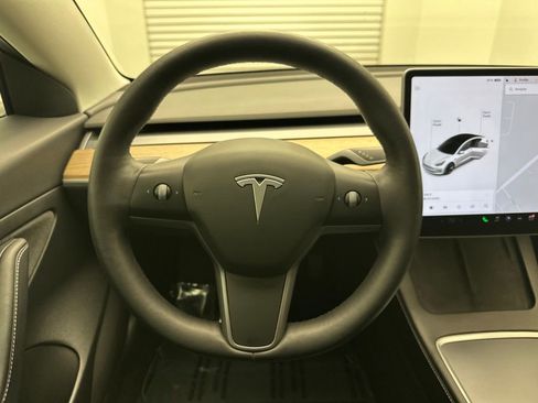 Used 2021 Tesla Model 3 Standard Range Plus RWD image 18
