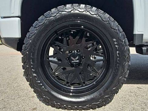 Used 2026 GMC Sierra 1500 Denali AWD/4WD image 11