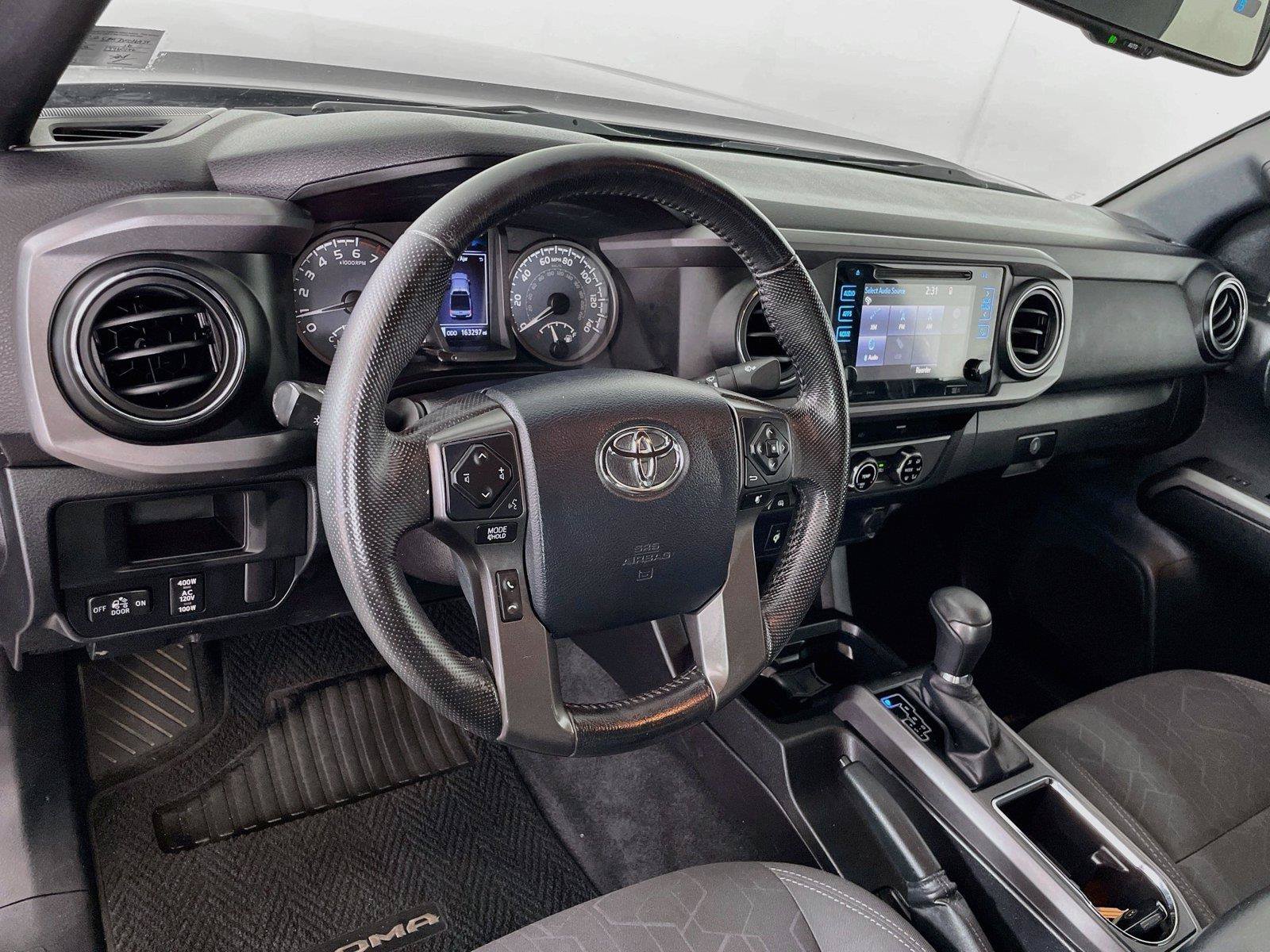 Used 2016 Toyota Tacoma TRD Off-Road w/ Towing Package AWD/4WD image 11