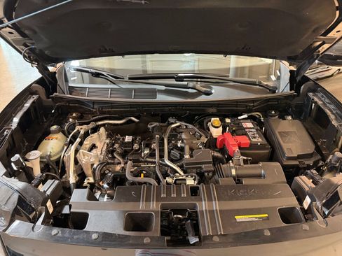 Used 2026 Nissan Kicks SR FWD image 31