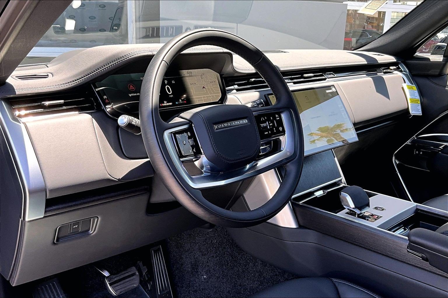 New 2026 Land Rover Range Rover Long Wheelbase SE AWD/4WD image 6